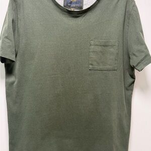Olive Green Men's Short Sleeve Tee with Pocket